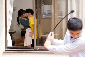 Tên tù vượt ngục và bà xã trẻ vietsub